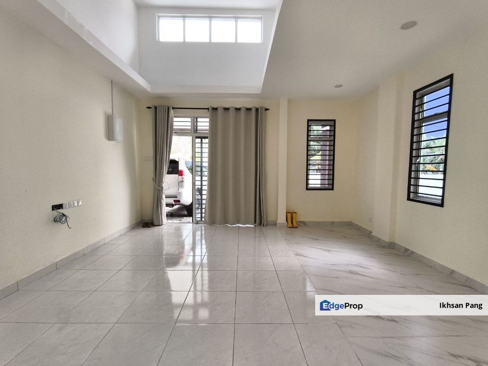 [Fully Furnished] Room for Rent @ Jalan Pipit, Bandar Putra Kulai - Free Utilities, Johor, Kulai