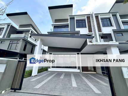 3-Storey Semi-D in Nusa Sentral Winter Pavillion for Sale, Johor, 