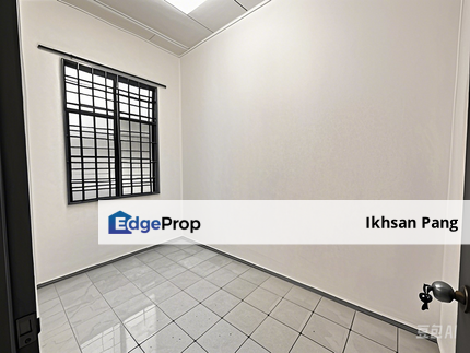 Bandar Putra House for Sale @ Jalan Merak, Kulai, Johor, Kulai