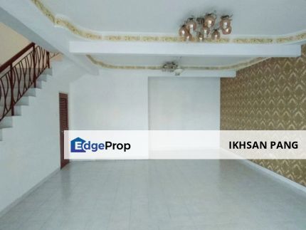 Bandar Putra House for Rent @ Jalan Terkukur, Kulai, Johor, Kulai
