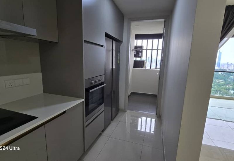 Residensi Solaris Parq