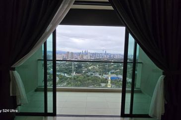 Residensi Solaris Parq