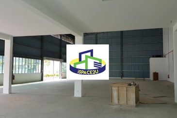 Semi Detached Factory for Sale at Olak Lempit