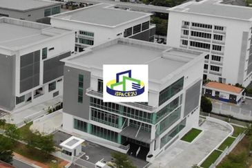 Freehold Commercial Building for Sale at Glenmarie