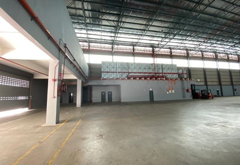 130,000 sqft Warehouse for Rent in Shah Alam