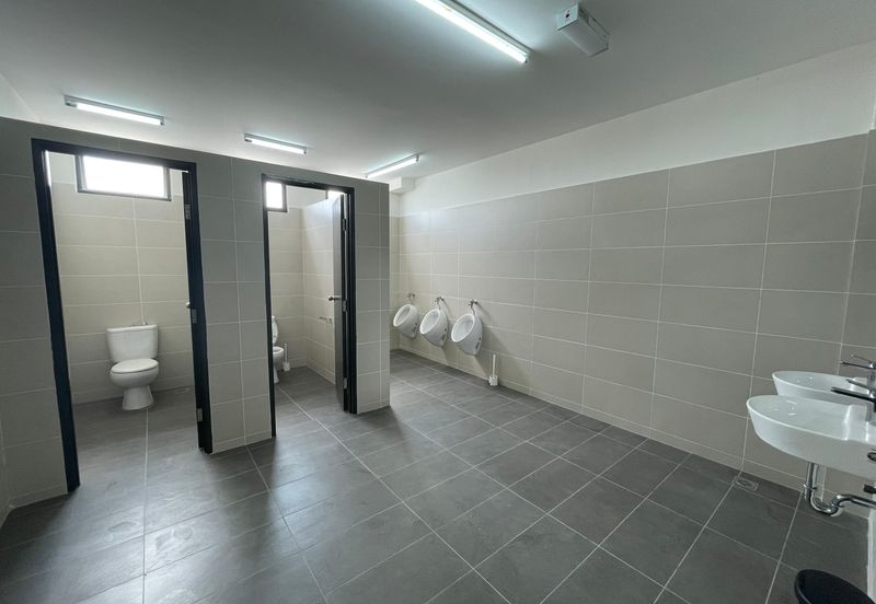 West Port, Pulau Indah