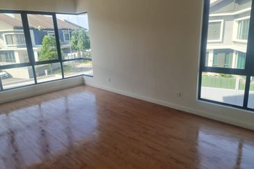 Hemingway Residence @ Bandar Seri Coalfields