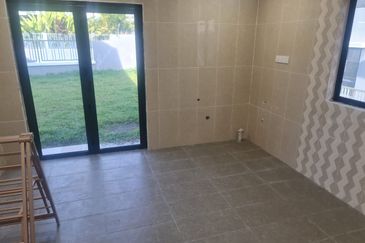 Hemingway Residence @ Bandar Seri Coalfields