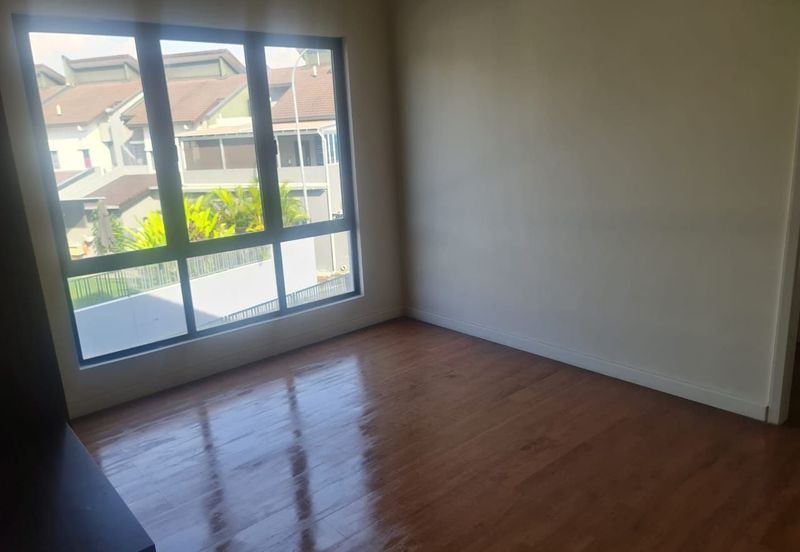 Hemingway Residence @ Bandar Seri Coalfields