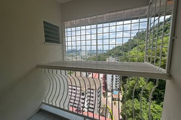 Desa View Towers Apartment