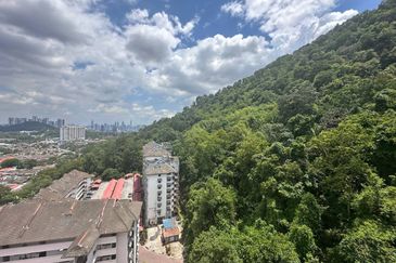 Desa View Towers Apartment