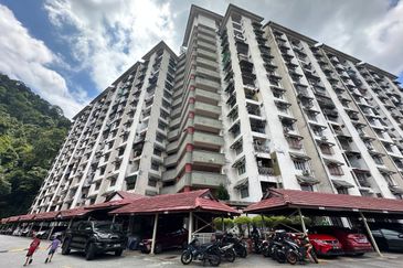 Desa View Towers Apartment