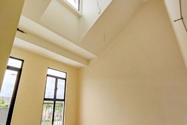 Monet Springtime @ Sunsuria City