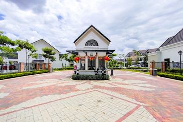 Monet Springtime @ Sunsuria City