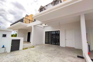 Monet Springtime @ Sunsuria City