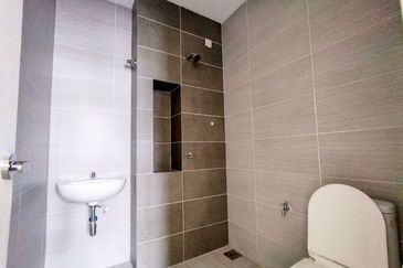 Monet Springtime @ Sunsuria City