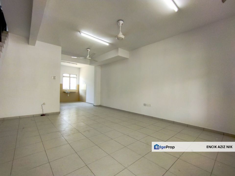 MURAH🔥TIPTOP🔥 DOUBLE STOREY TERRACE, TAMAN SCIENTEX DURIAN TUNGGAL, MELAKA, Melaka, Durian Tunggal