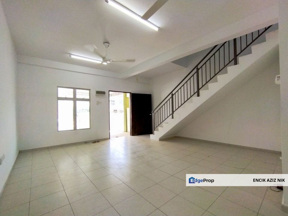 MURAH🔥TIPTOP🔥 DOUBLE STOREY TERRACE, TAMAN SCIENTEX DURIAN TUNGGAL, MELAKA, Melaka, Durian Tunggal