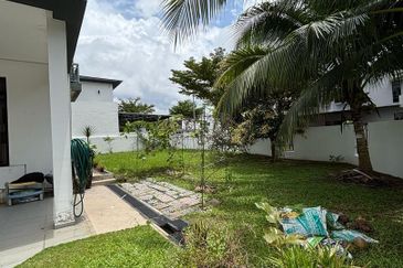 Garden Villa @ Bukit Indah 2