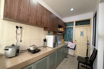 Jalan Austin Heights 1