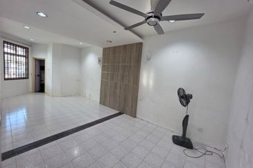 Jalan Nusa Jaya Mas 1/4