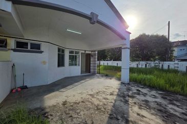 Jalan Nusa Jaya Mas 1/4