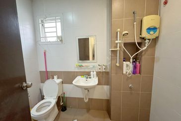 Jalan Seri Austin 6/11