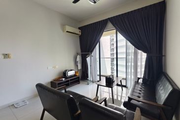 Baypoint @ Country Garden Danga Bay