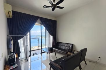 Baypoint @ Country Garden Danga Bay