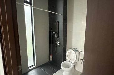 Strait View Residences @ Permas