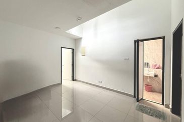 Straits View Home @ Permas Jaya