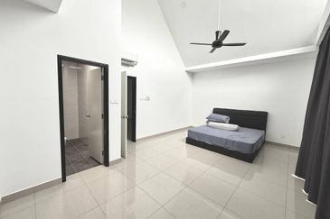 Straits View Home @ Permas Jaya