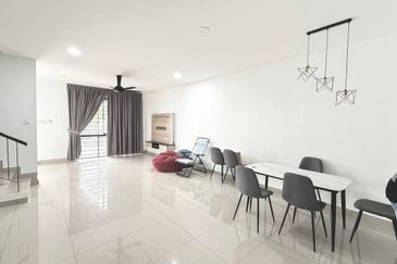 Straits View Home @ Permas Jaya