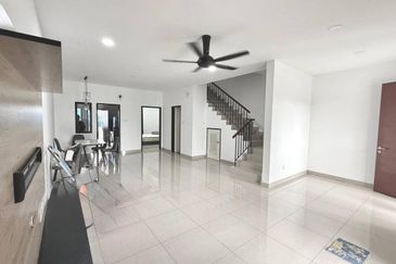 Straits View Home @ Permas Jaya