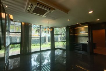 Taman Austin Perdana