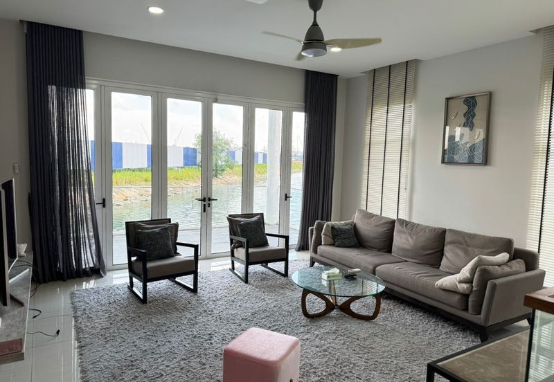 Isola Villa @ Senibong Cove