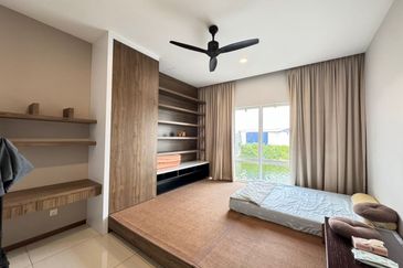 Isola Villa @ Senibong Cove