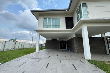 Isola Villa @ Senibong Cove