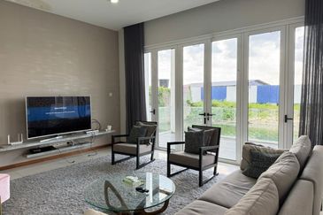 Isola Villa @ Senibong Cove