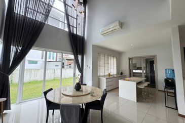 Isola Villa @ Senibong Cove