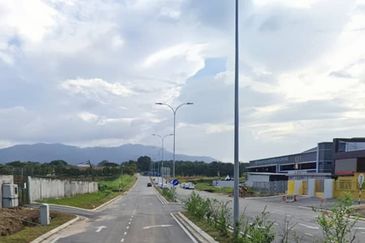 Medium Industrial Land @ Kulai Batu 23