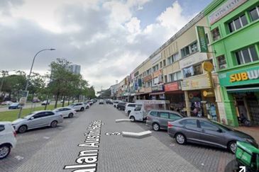 Jalan Austin Heights