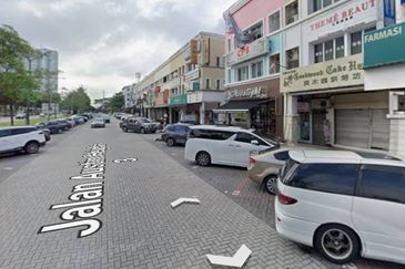 Jalan Austin Heights