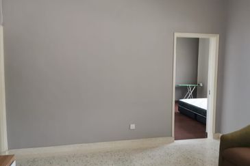 Jalan Ismail @ Renovated 1-storey Bungalow House