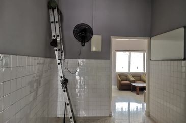 Jalan Ismail @ Renovated 1-storey Bungalow House