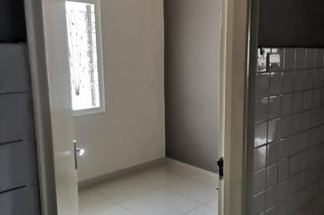 Jalan Ismail @ Renovated 1-storey Bungalow House