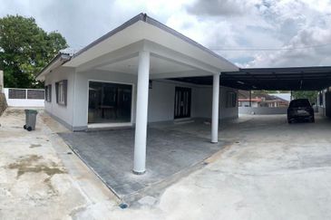Jalan Ismail @ Renovated 1-storey Bungalow House
