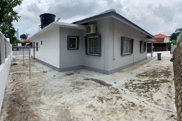 Jalan Ismail @ Renovated 1-storey Bungalow House