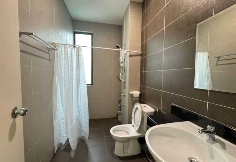 Horizon Hills @ Fully Furnished 2-storey Bungalow House