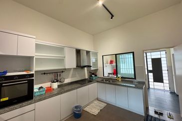 Horizon Hills @ Fully Furnished 2-storey Bungalow House